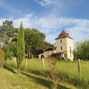 Tour Margot Hébergement de vacances Béraut
